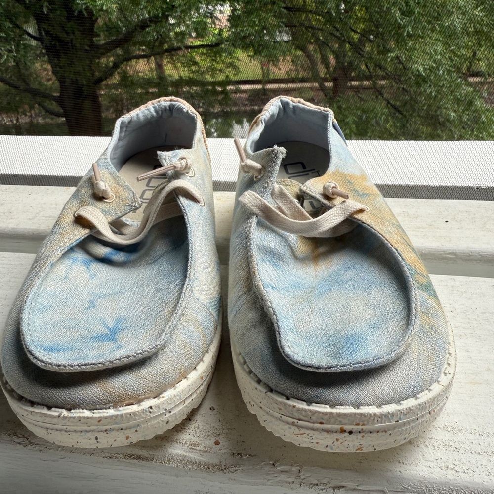 Hey Dude - Wendy Tie-Dye - Dawn Blue Slip On Shoes Size 7 NWOB - Picture 2 of 9